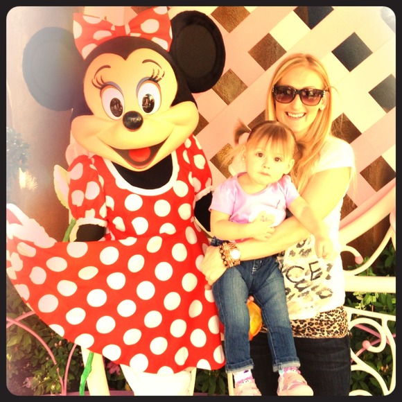 🎀🎀Meet your seller🎀🎀 I have new stuff to post!