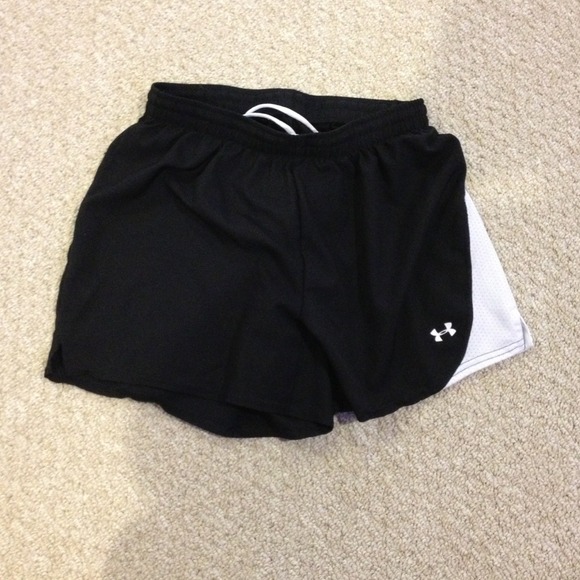 🌸Under Armour running shorts NWOT🌸and pants