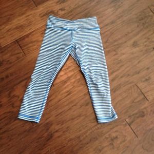 Lulemon capris!