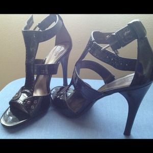 REDUCED again!!  Victor Alfaro shiny black heels