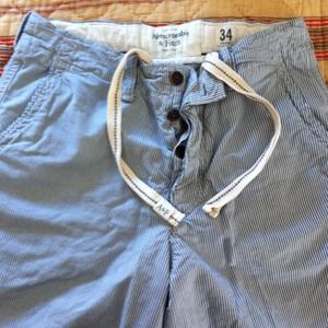 🌟🌟RESERVED🌟🌟A & F mens striped shorts