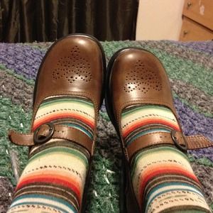 Dansko maryjanes