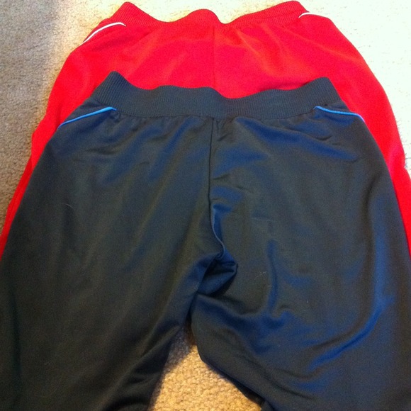 Bundle of 2 workout shorts - Picture 3 of 4