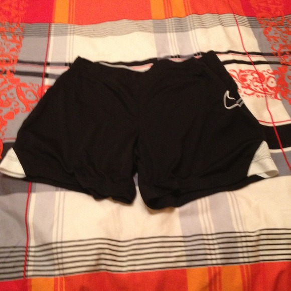 Black Nike shorts