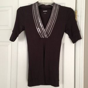 🚫Bundled🚫Cute Demi sleeve top. Dress up or down.