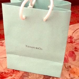 Tifanny & Co. paper bag