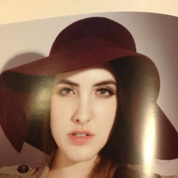 SOLD!! Jlo inspiredBurgundy wide brim floppy hat