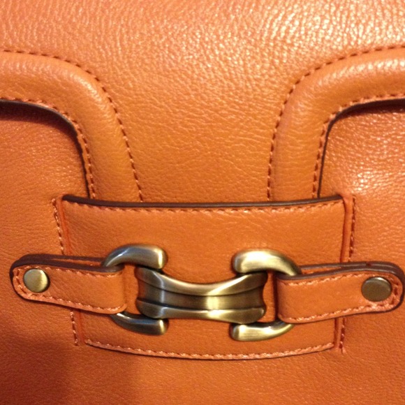 Crossbody/ clutch - Picture 2 of 4