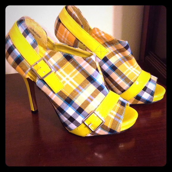 Plaid multi colored heels
