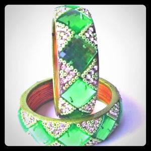 Green & White- Stones & Beads- Bracelet (Pair)