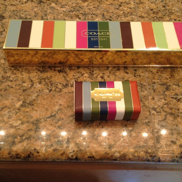 Coach Legacy Soap Set