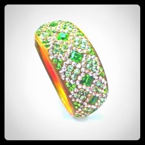 Glamour Green & White Stones Bracelet