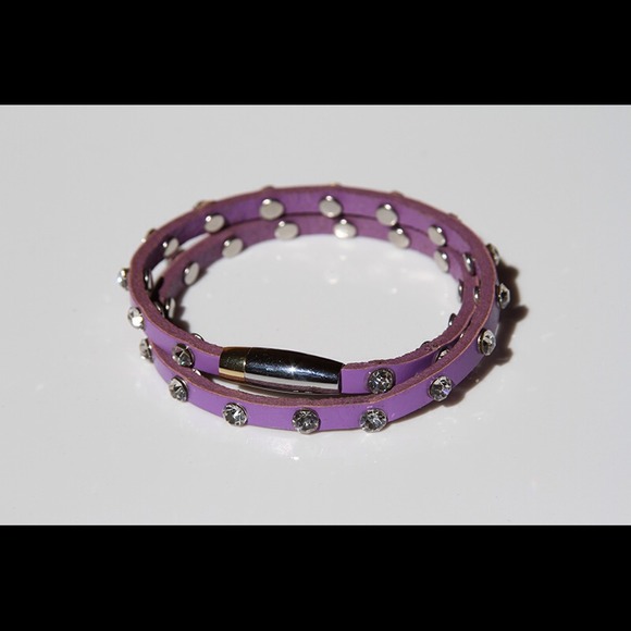 SOLD!! 📦📦📦📦Purple leather wrap bracelet