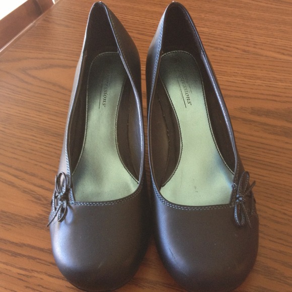 Cute black heels