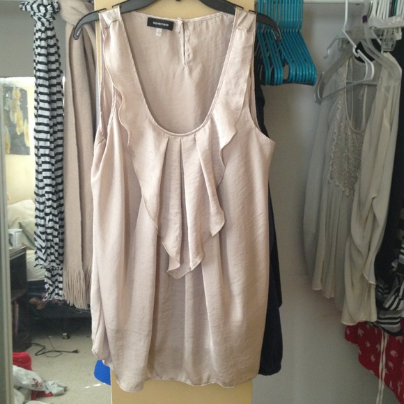 🚨SOLD IN BUNDLE🚨 Silky dress top. Tan. Large.