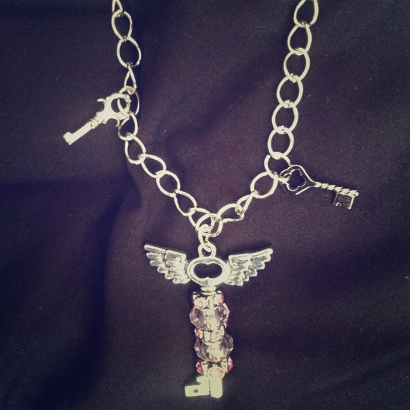 Beautiful key necklace💖