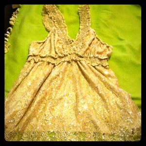 Rue 21 gold and skin colored v neck