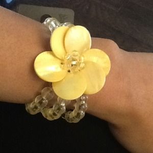 Flower bracelet