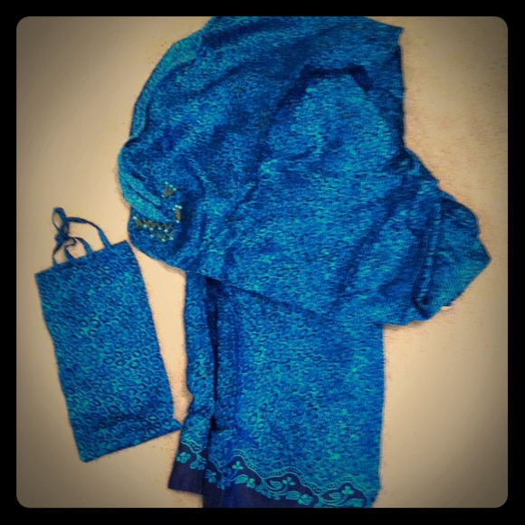 👇REDUCED!👇Gorgeous VS Silk Sarong!