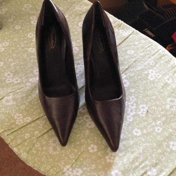 Chocolate brown pumps