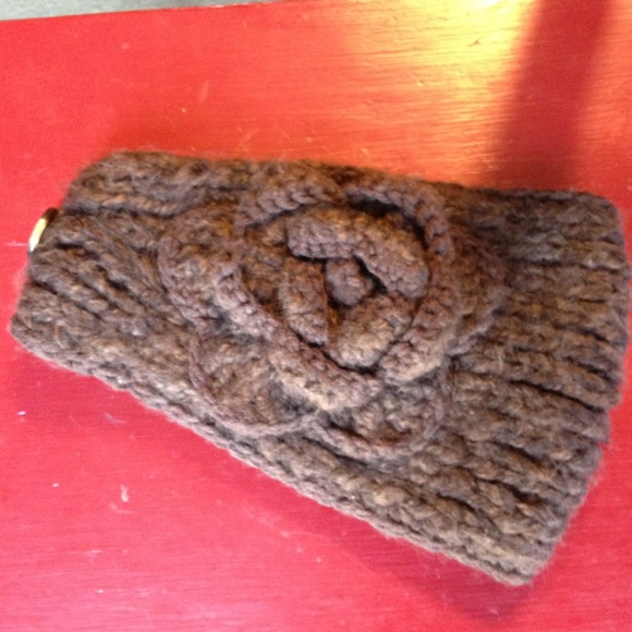 Accessories - Hand knitted head wrap