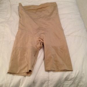 Spanx Slim Cognito Mid-Thigh Bodysuit