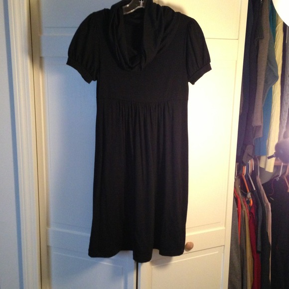 soprano Dresses & Skirts - Basic black dress
