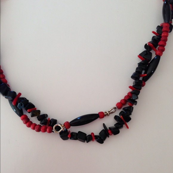 MOULIN ROUGE handcrafted necklace - Picture 2 of 3