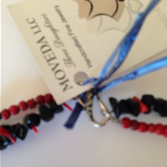 MOULIN ROUGE handcrafted necklace - Picture 3 of 3