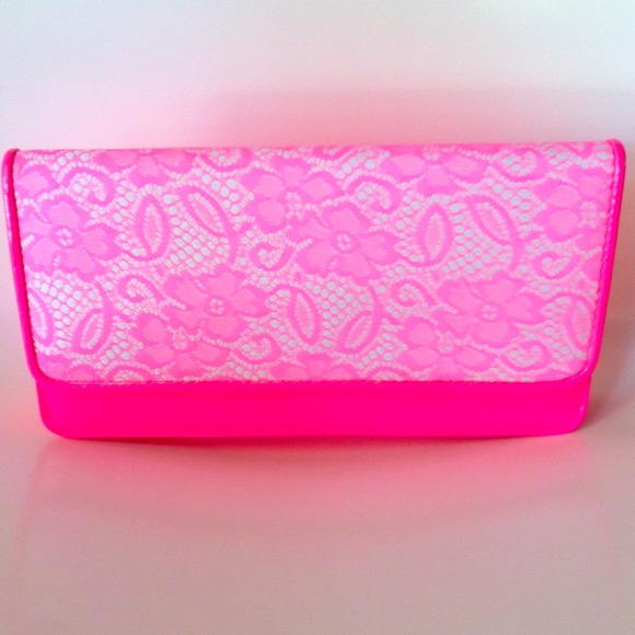 SOLDinBUNDLE Pink Lovely Clutch with Lace Detail - Picture 1 of 4