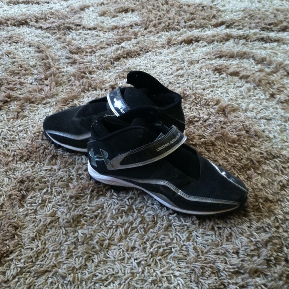 **RESERVED**Under Armour