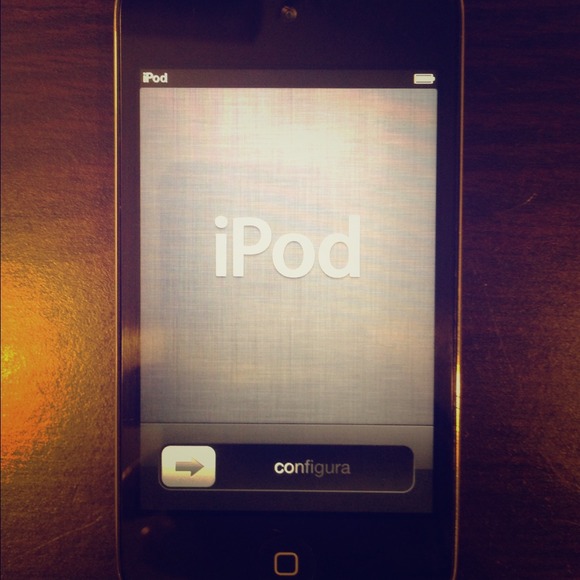 BLACK iPod Touch 8g 4th generation NO TRADES OR PP