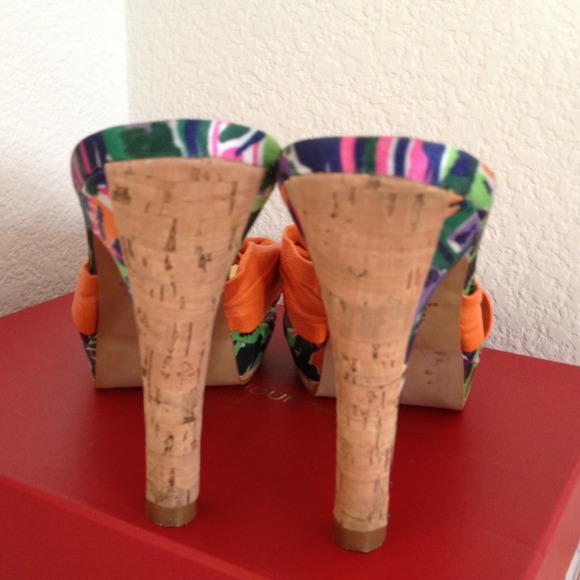 Carlos by Carlos Santana Orange Sandal - Picture 3 of 4