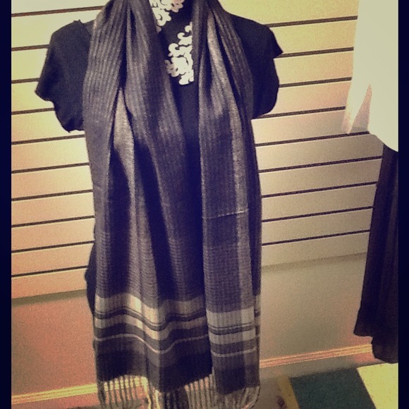 100% Cashmere scarf - Picture 1 of 1