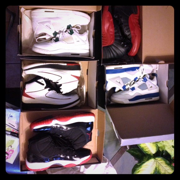 JORDAN'S