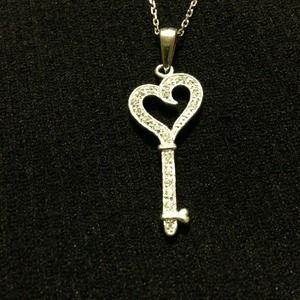 Key heart necklace 9.25