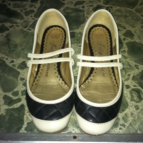 Authentic juicy couture flats