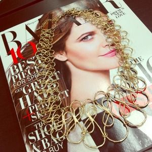 Jewelry - Reduced price: Topshop Abstract Gold Necklace Jewelry - Reduced price: Topshop Abstract Gold Necklace