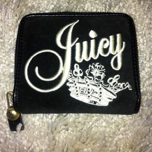 ⛔❗❗SOLD❗❗⛔      Authentic New Juicy Couture Wallet