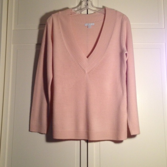 Light pink sweater