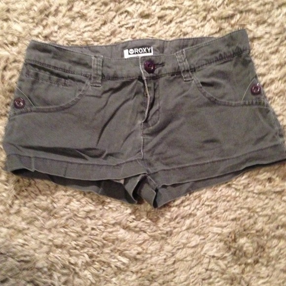 💢SOLD💢Roxy shorts