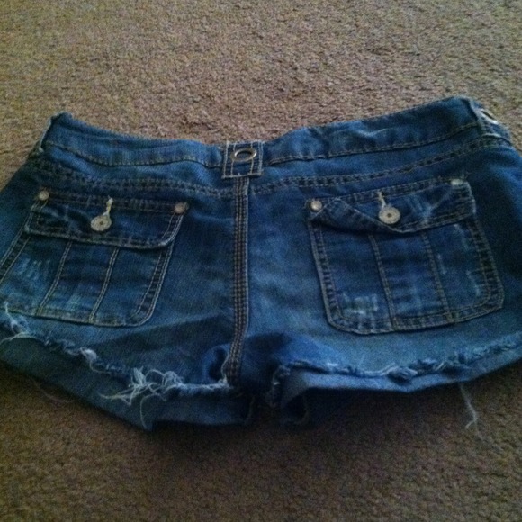 Cute Shorts - Picture 2 of 3