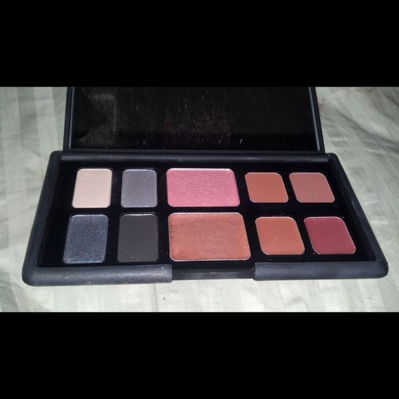 sold Nars 15th anniversary everlasting love pallet - Picture 2 of 3