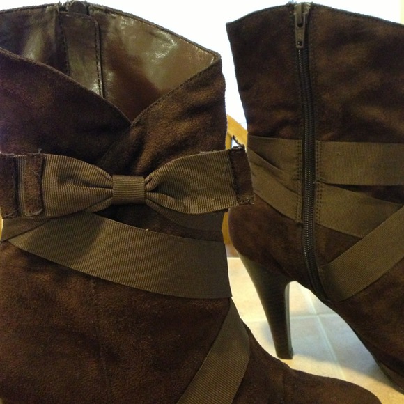 4 1/2 in heels ankle boot style Dutch brown - Picture 2 of 3