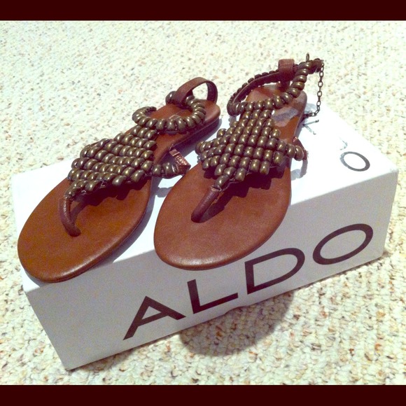 NIB ALDO VEGETABILE BRONZE SANDALS SIZE 35