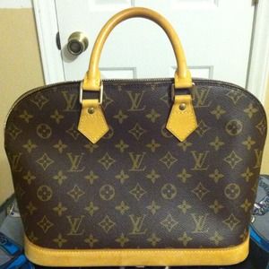 🚫🚫SOLD🚫🚫Alma bag