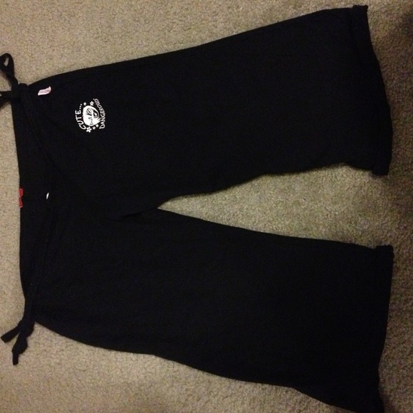 Capri pants