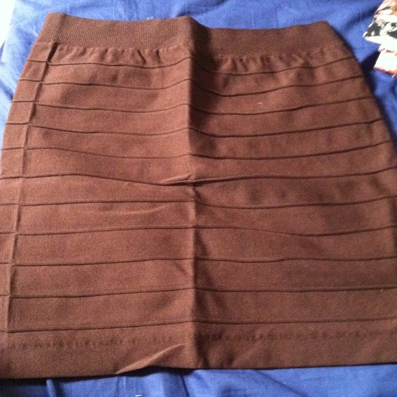 Brown body con skirt