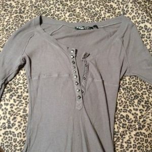 nice half sleeve gray shirt from Guess