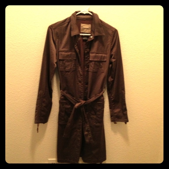 SOLD! Cool looking olive green jacket size S
